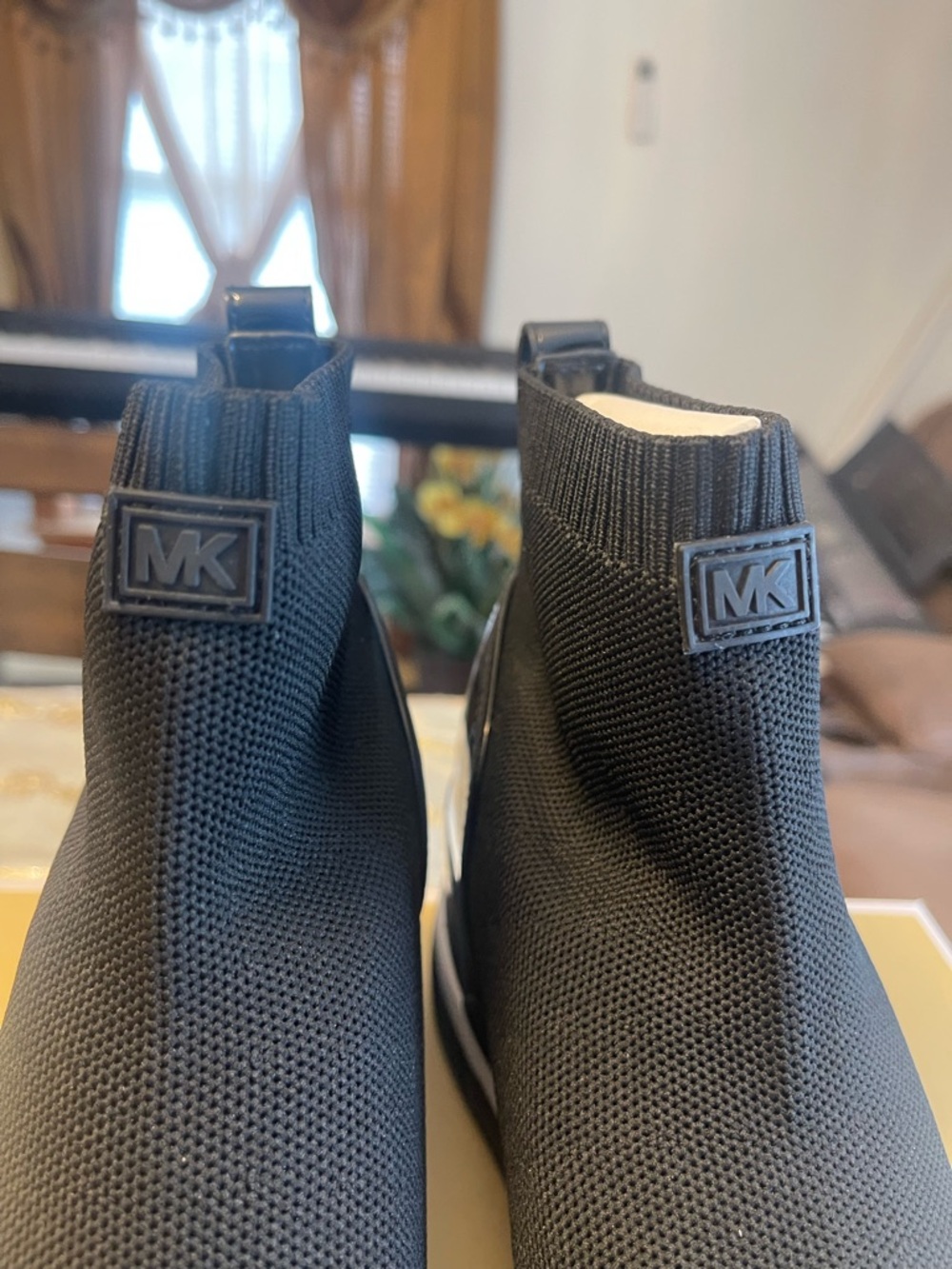 Michael Kors women’s Skyler wedge bootie socks sneakers size 11 - Picture 7 of 14